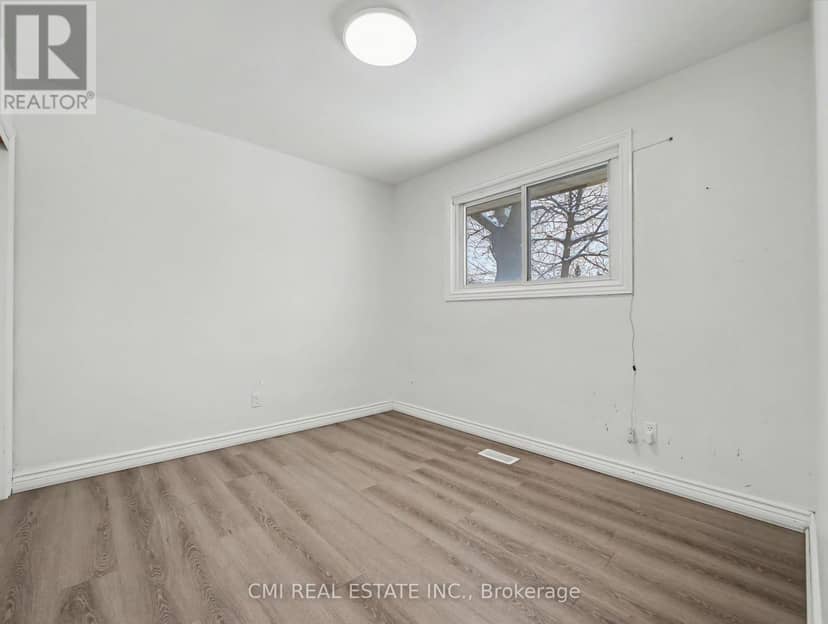 4306 East Avenue — photo 16 of 29