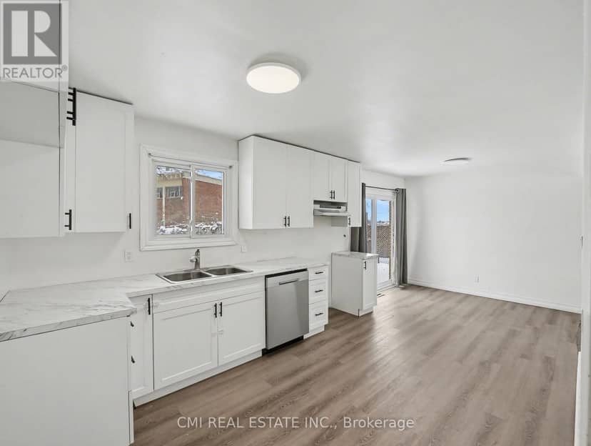 4306 East Avenue — photo 4 of 29