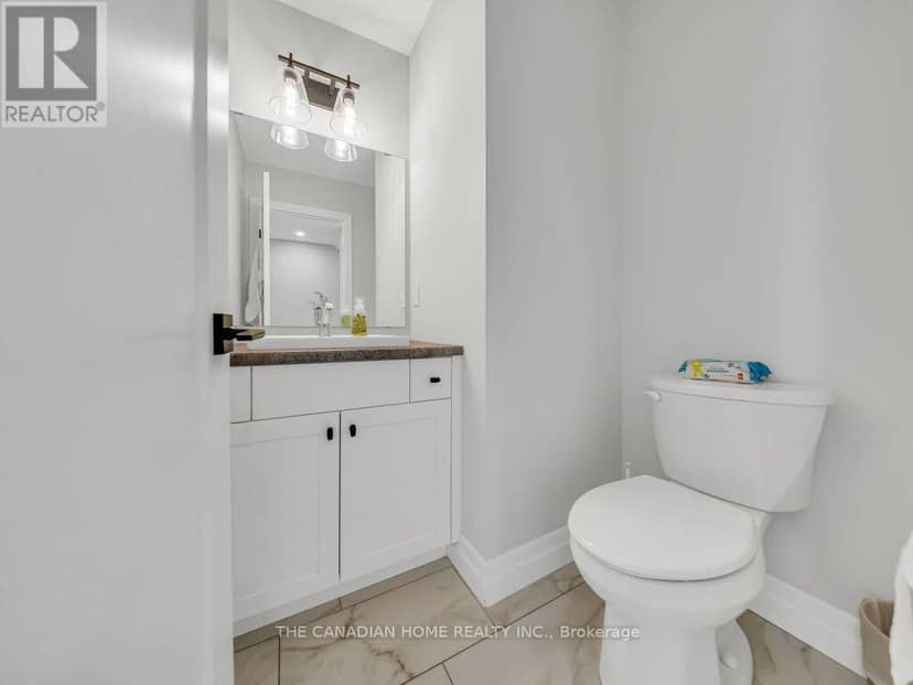 51 Keba Crescent N — photo 19 of 40