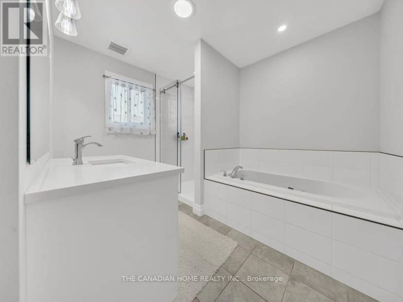 51 Keba Crescent N — photo 25 of 40