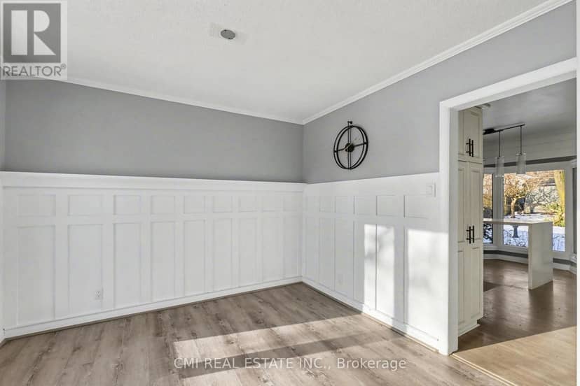 645 Riverside Drive — photo 7 of 32
