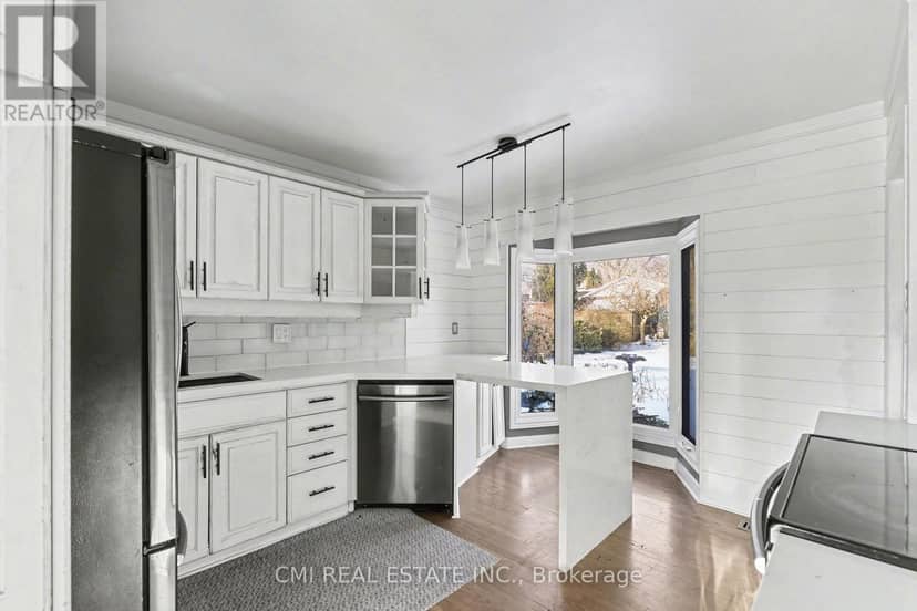 645 Riverside Drive — photo 8 of 32