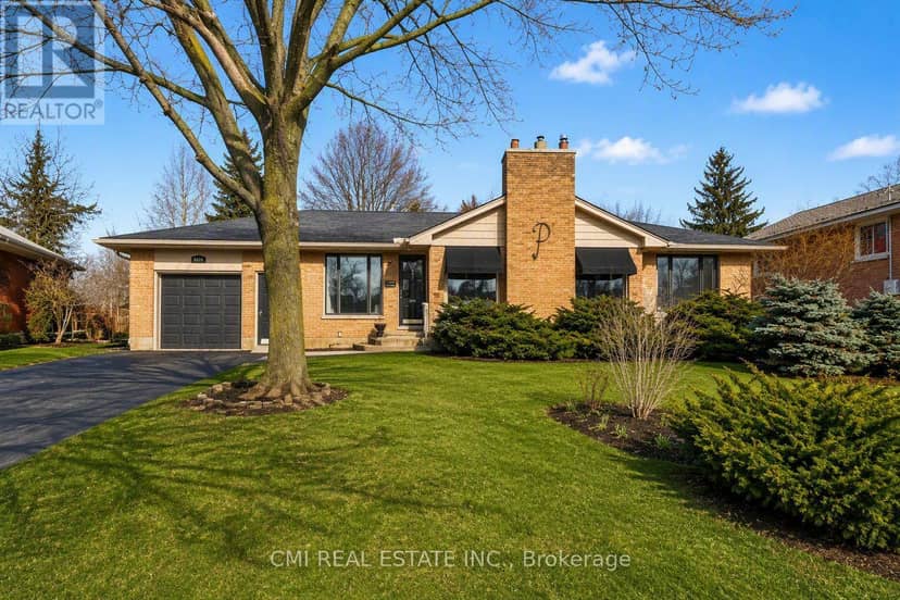 645 Riverside Drive — photo 2 of 32