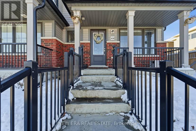 44 Jerome Way — photo 4 of 24
