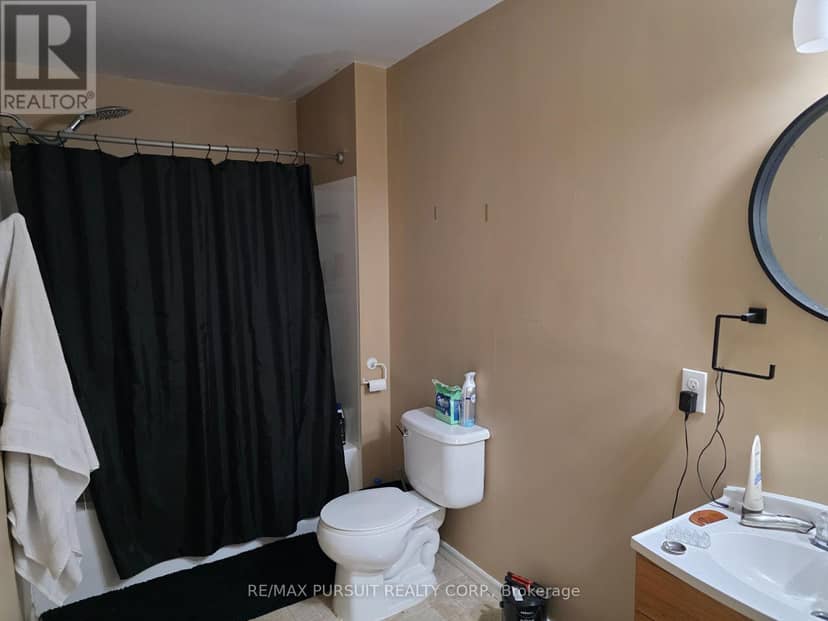 187 Lang Street — photo 10 of 19
