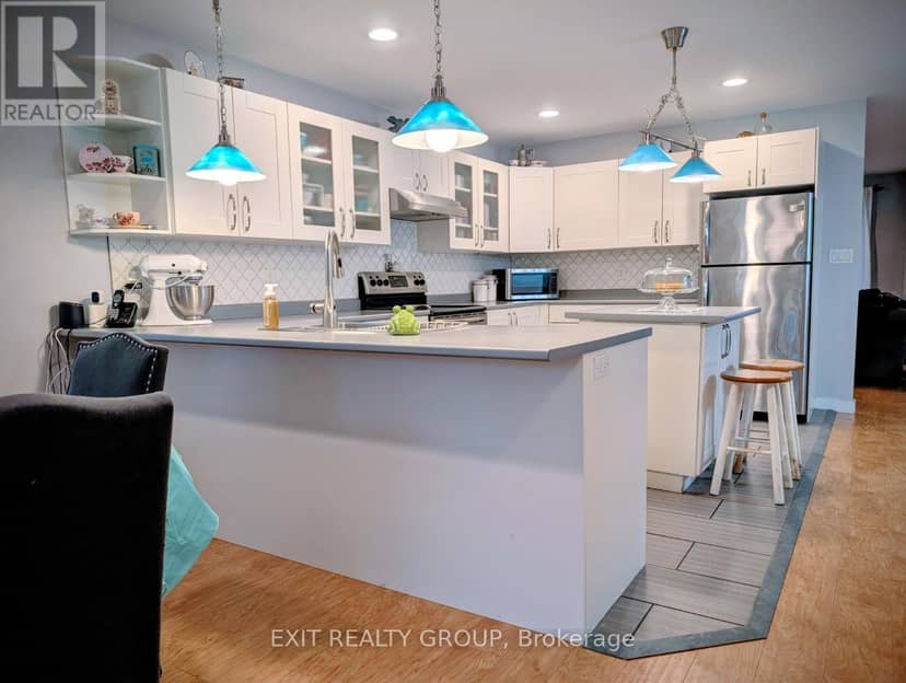 354 Riverside Parkway — photo 11 of 32