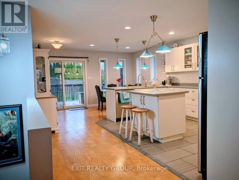 354 Riverside Parkway — photo 12 of 32