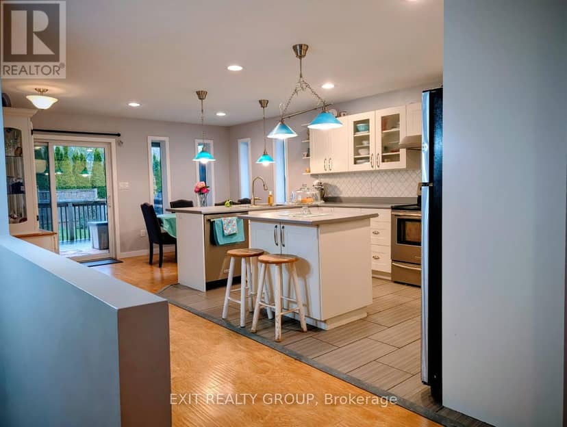 354 Riverside Parkway — photo 9 of 32