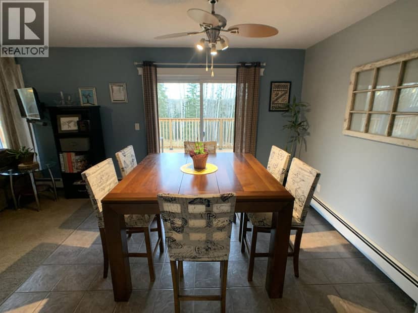 19 RAVEN CRESCENT, Fort Nelson, photo 8