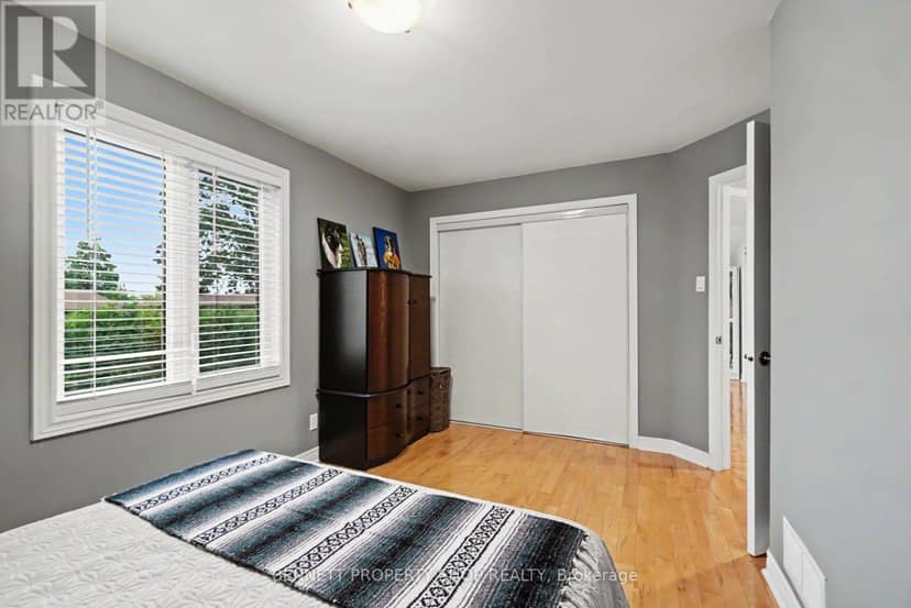 179 Sandra Crescent — photo 20 of 26
