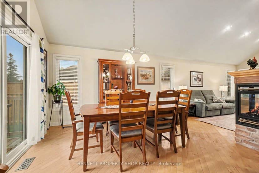 179 Sandra Crescent — photo 9 of 26