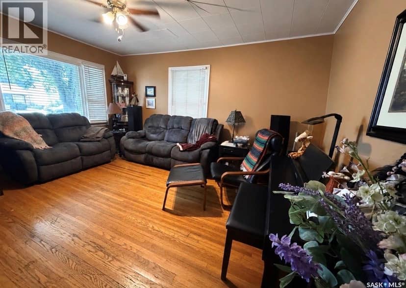 334 6th AVENUE SE, Swift Current, photo 3