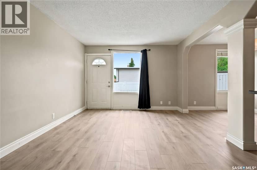 6 1292 Gordon ROAD, Moose Jaw, photo 3
