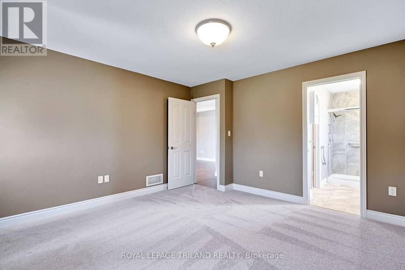 35 Cassie Crescent — photo 24 of 40
