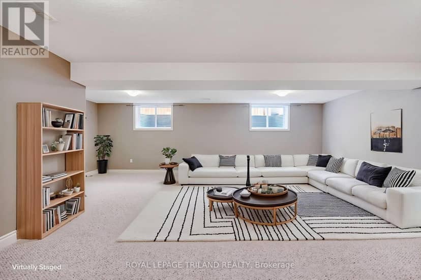 35 Cassie Crescent — photo 31 of 40