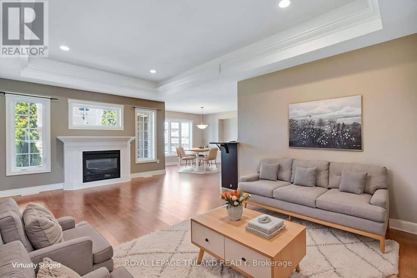 35 Cassie Crescent — photo 6 of 40