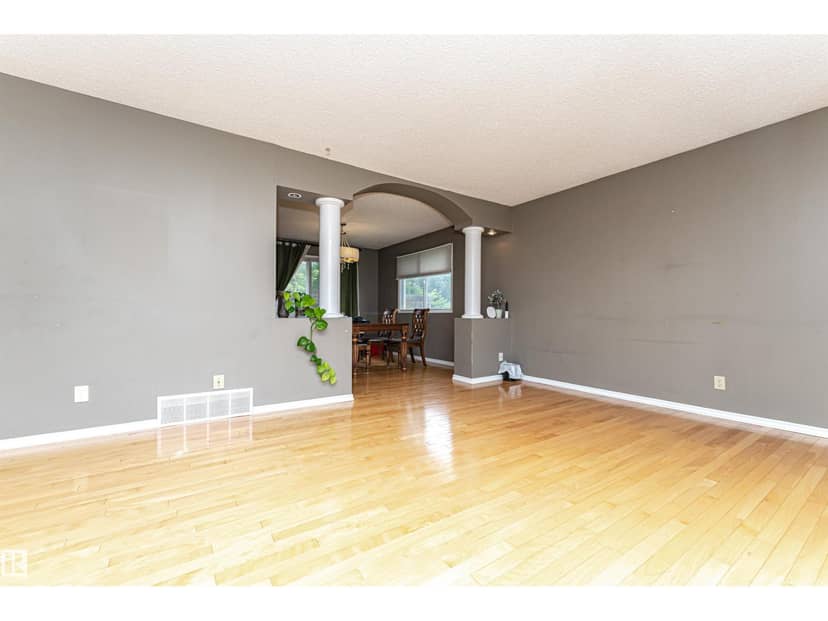 11512 24 AV NW — photo 11 of 40