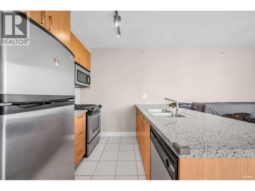 1007 9222 UNIVERSITY CRESCENT, Burnaby, photo 8