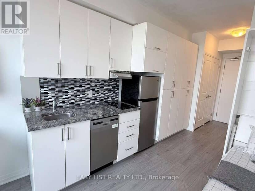 542 - 1900 Simcoe Street N, Oshawa, photo 4