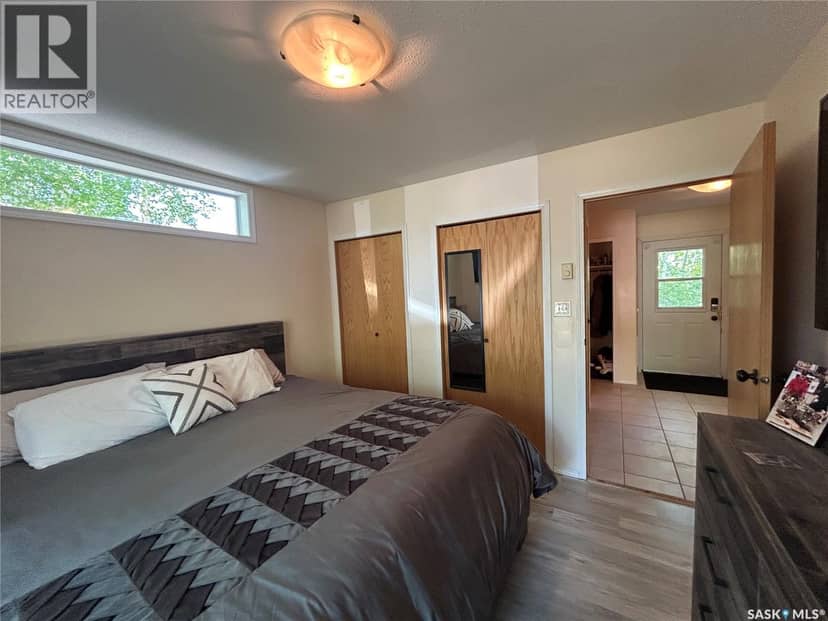 305 Pine STREET — photo 16 of 21