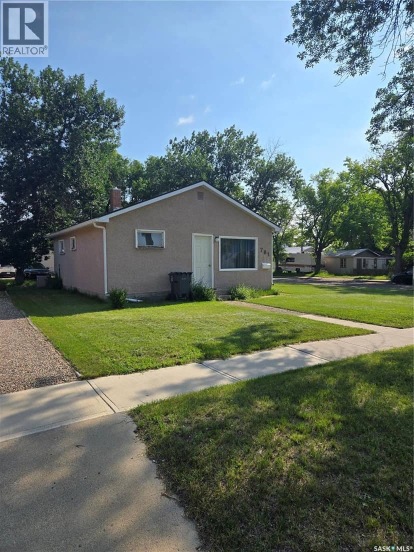 701 3rd STREET, Estevan, photo 3