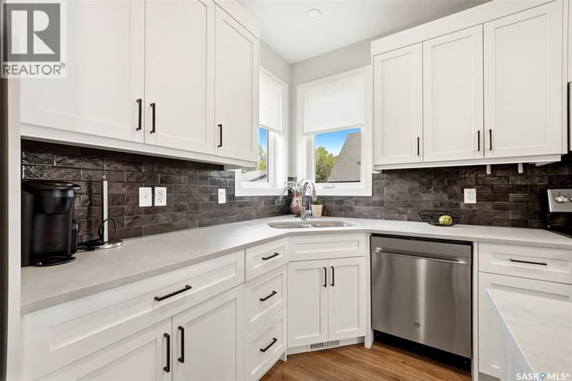 25 Aaron DRIVE — photo 11 of 40
