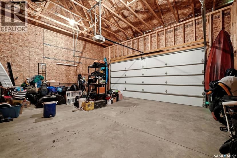 25 Aaron DRIVE — photo 34 of 40