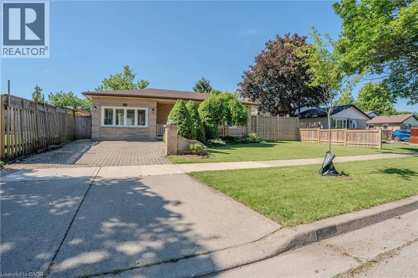 80 CHILTON Drive, Stoney Creek, photo 2