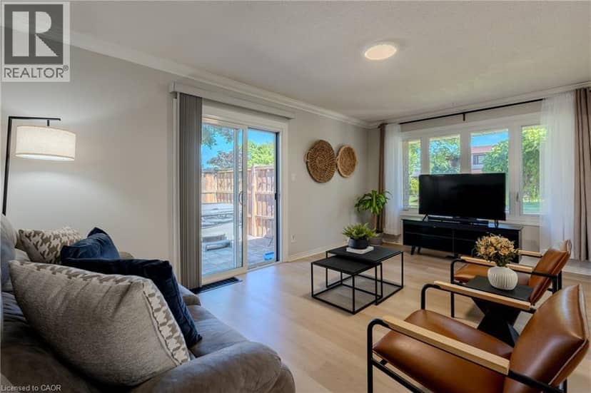 80 CHILTON Drive, Stoney Creek, photo 6