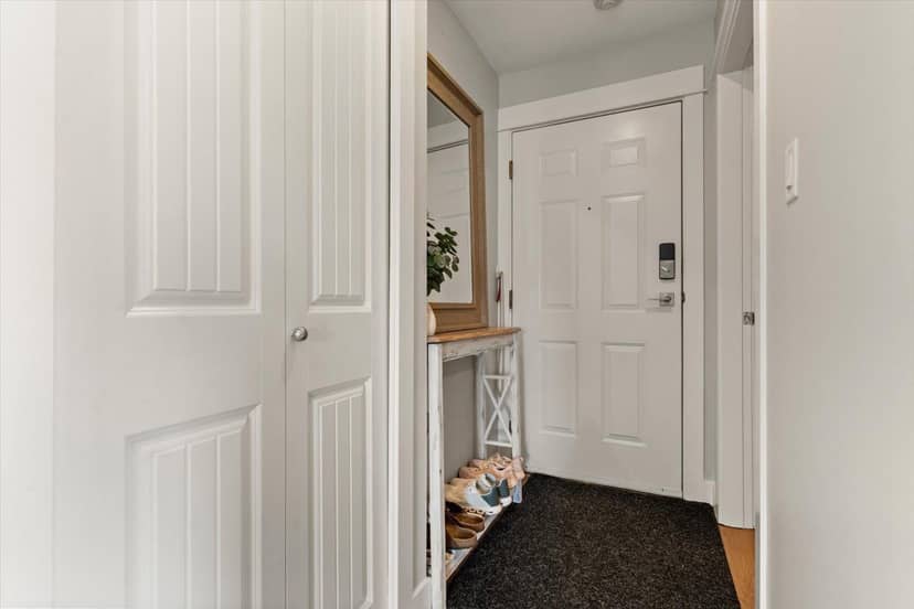 222 32725 GEORGE FERGUSON WAY, Abbotsford, photo 3