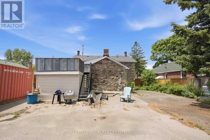 1355 Victoria Park Avenue — photo 16 of 38
