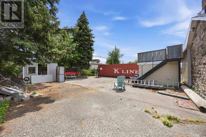 1355 Victoria Park Avenue — photo 17 of 38