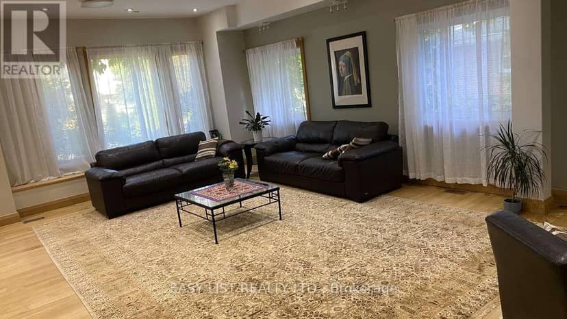 98 Burbank Drive — photo 10 of 40