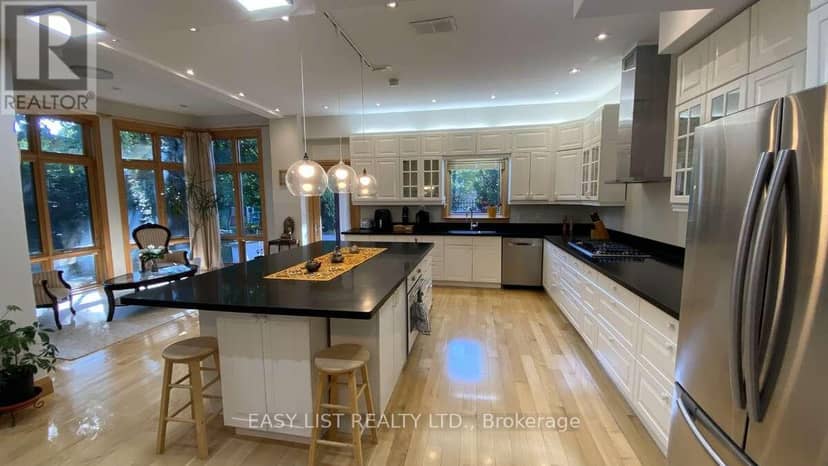 98 Burbank Drive — photo 15 of 40