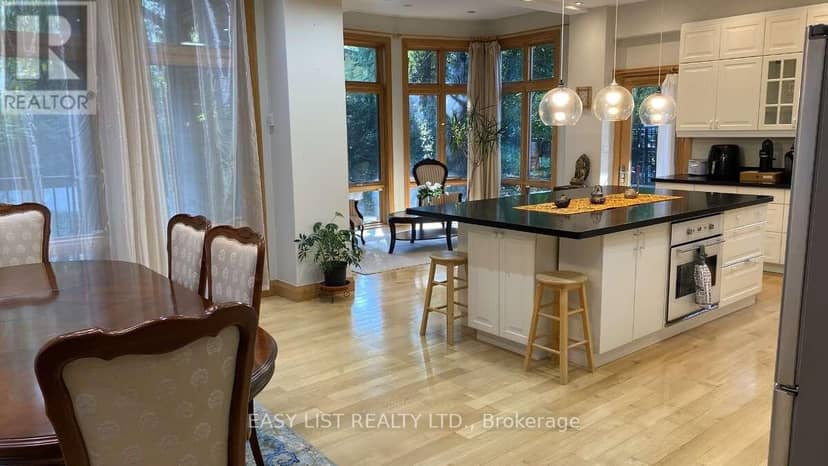 98 Burbank Drive — photo 16 of 40