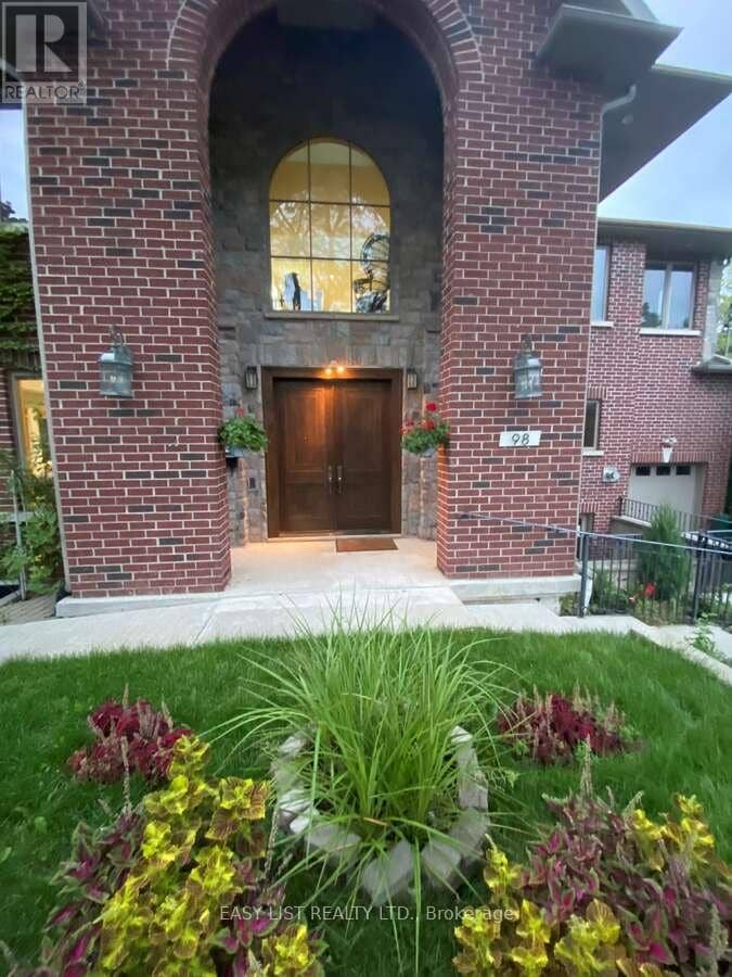 98 Burbank Drive — photo 3 of 40