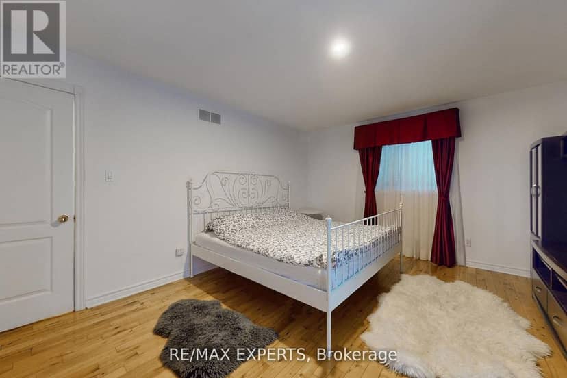 3180 Fleming Boulevard — photo 18 of 34