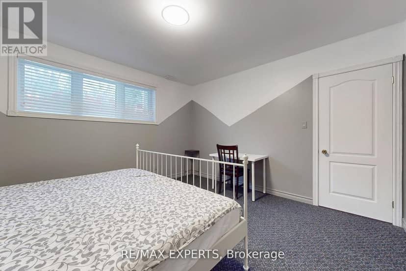 3180 Fleming Boulevard — photo 31 of 34