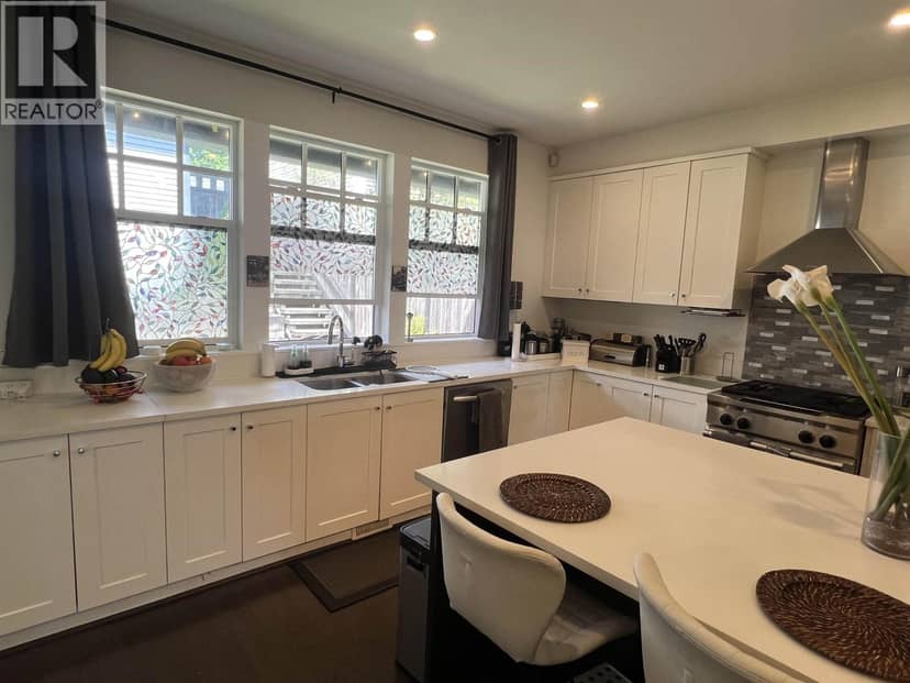 3497 DAVID AVENUE, Coquitlam, photo 3