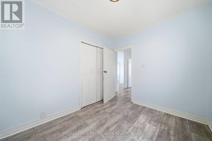 38 Oak Street — photo 25 of 36