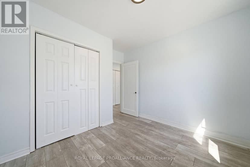 38 Oak Street — photo 28 of 36