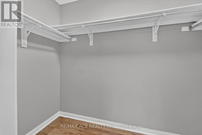 24 Zimmer Street — photo 28 of 40