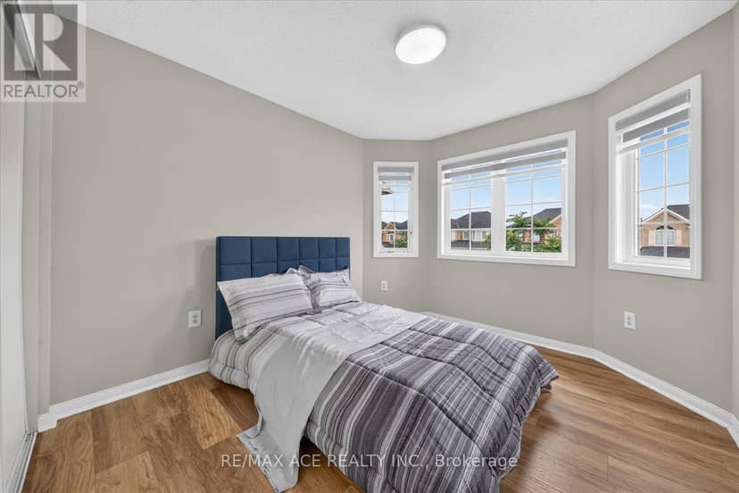 24 Zimmer Street — photo 34 of 40