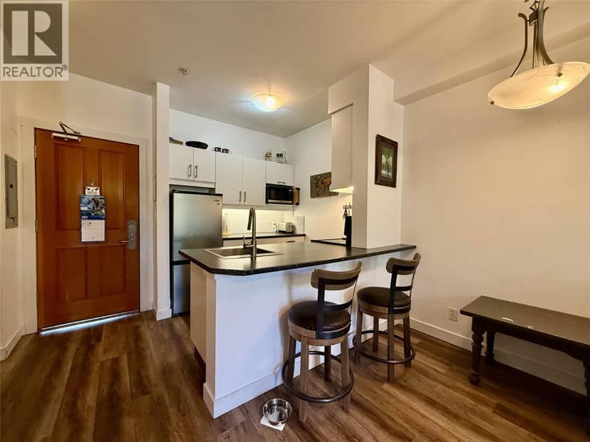 2080 Summit Drive Unit# 214, Panorama, photo 6