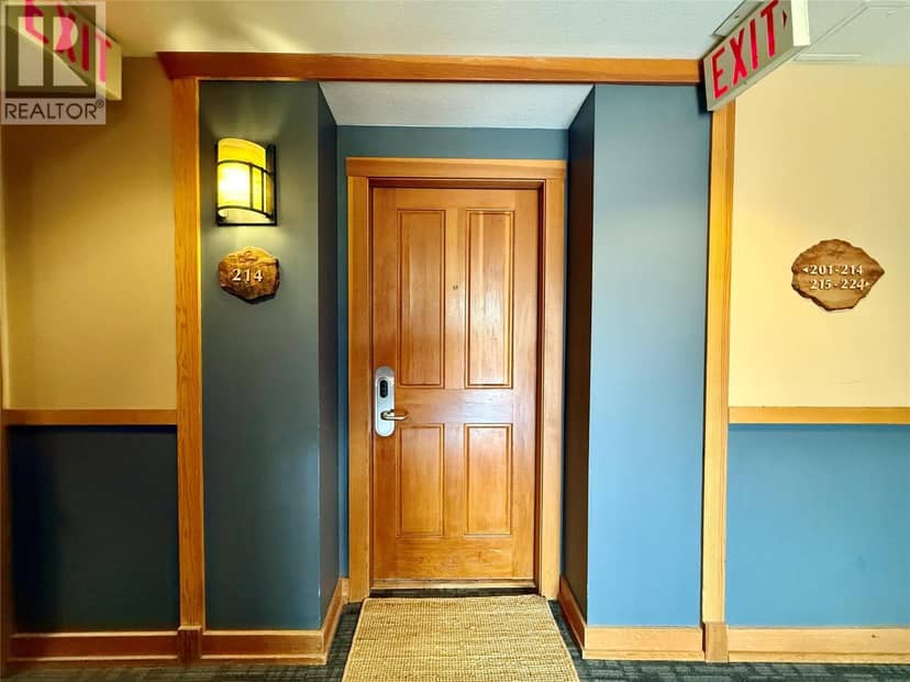 2080 Summit Drive Unit# 214, Panorama, photo 4