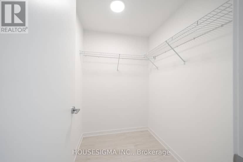 703 - 181 Sheppard Avenue E — photo 16 of 22