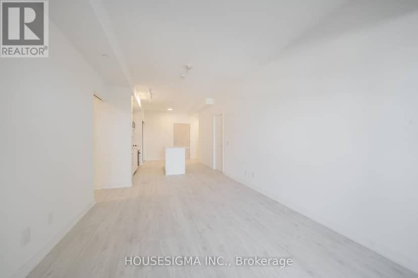 703 - 181 Sheppard Avenue E — photo 9 of 22