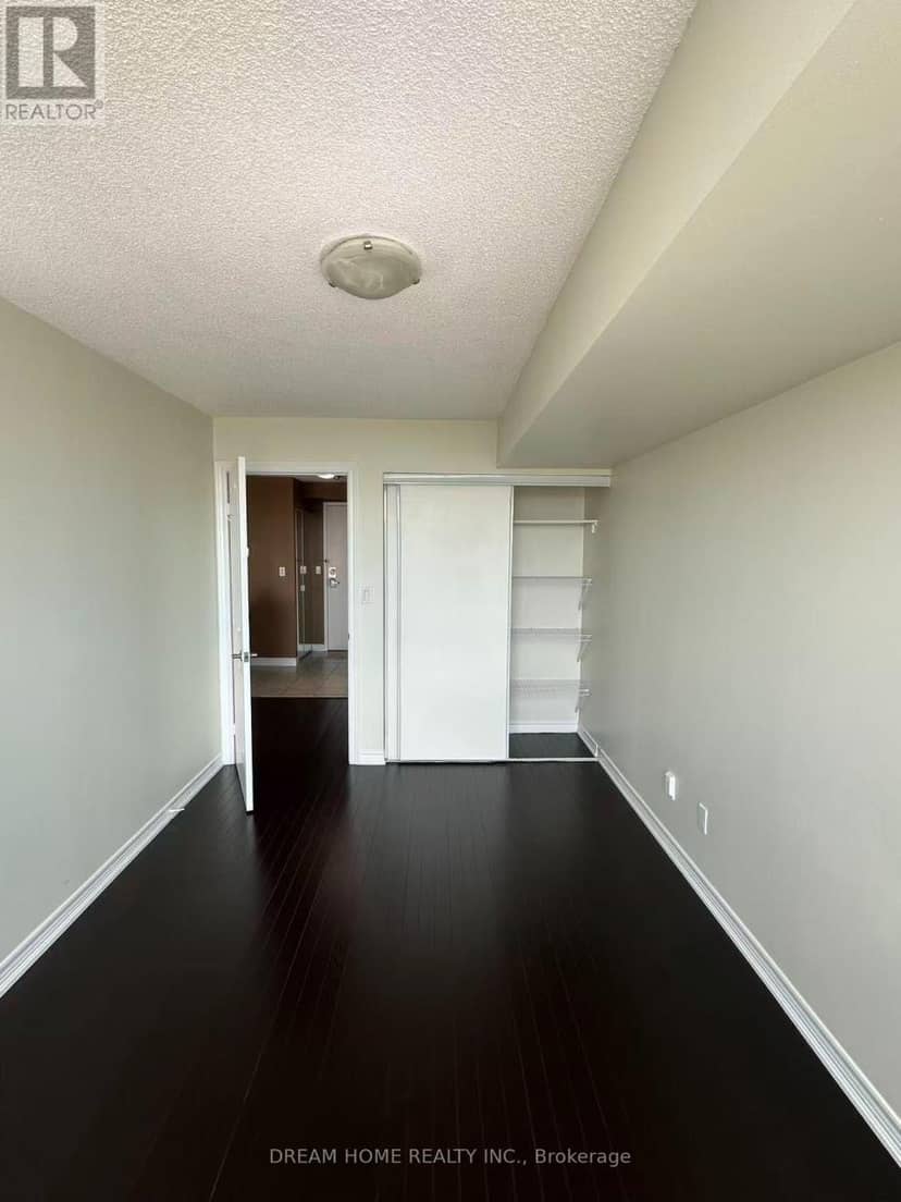 2323 - 68 Corporate Drive — photo 10 of 25