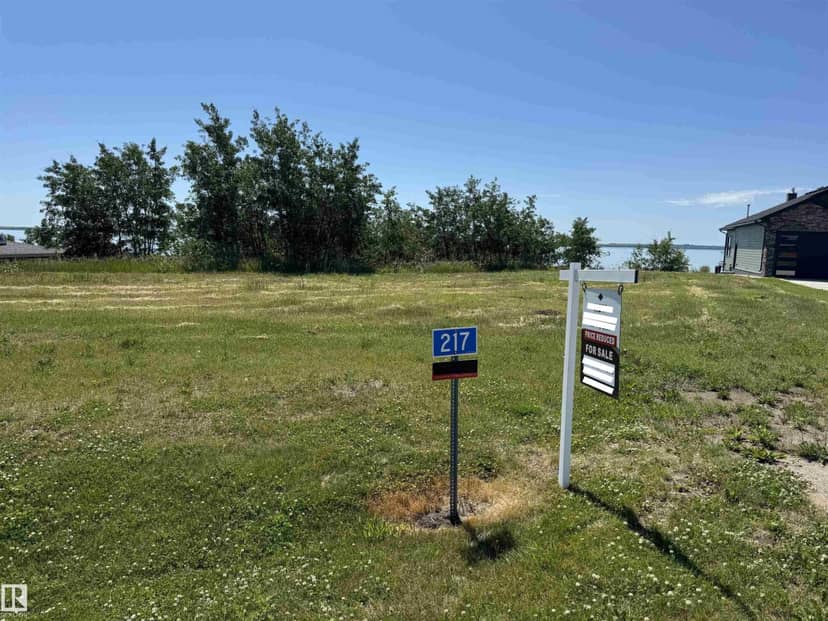 217 Lakeview DR, Rural Camrose County