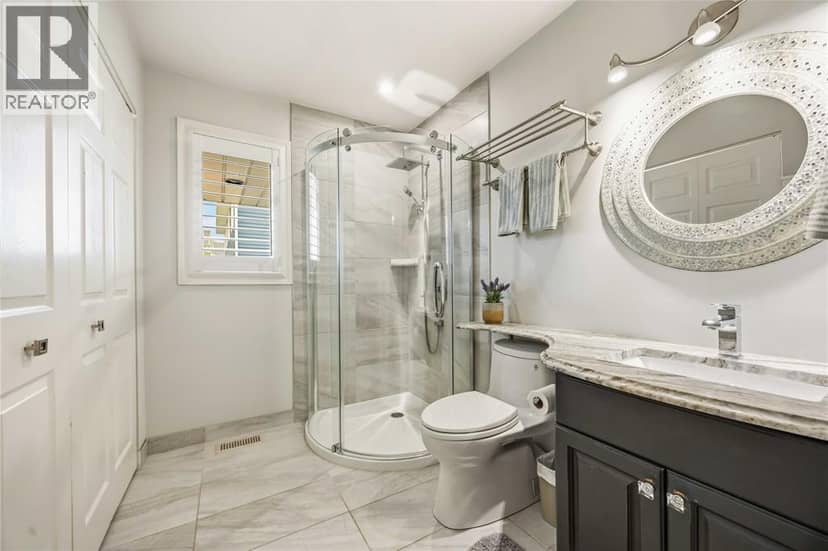 4352 Lambton Lane — photo 20 of 40
